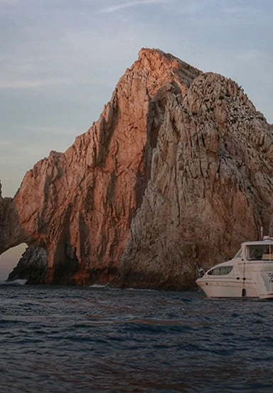 Famous Arch Yacht Tour